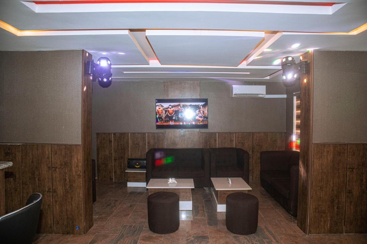 Presken Hotels @Fajodd-4 Ikeja Luaran gambar